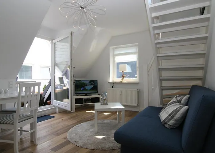 Apartment Seaside 4 *